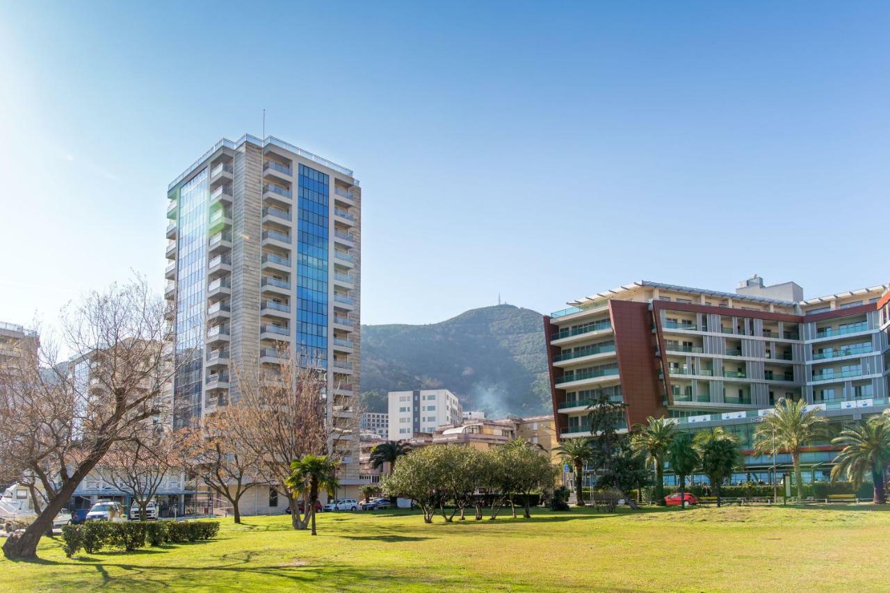 Central Budva Apartment Bagian luar foto